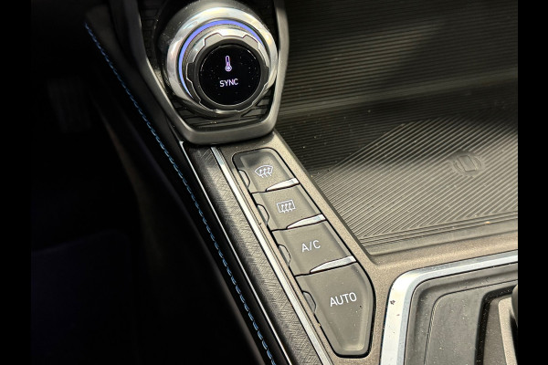 Lynk & Co 01 1.5 AUT. PLUG-IN HYBRIDE PANORAMADAK AIRCO CAMERA CRUISE PDC STOELVERWARMING APPLE CARPLAY