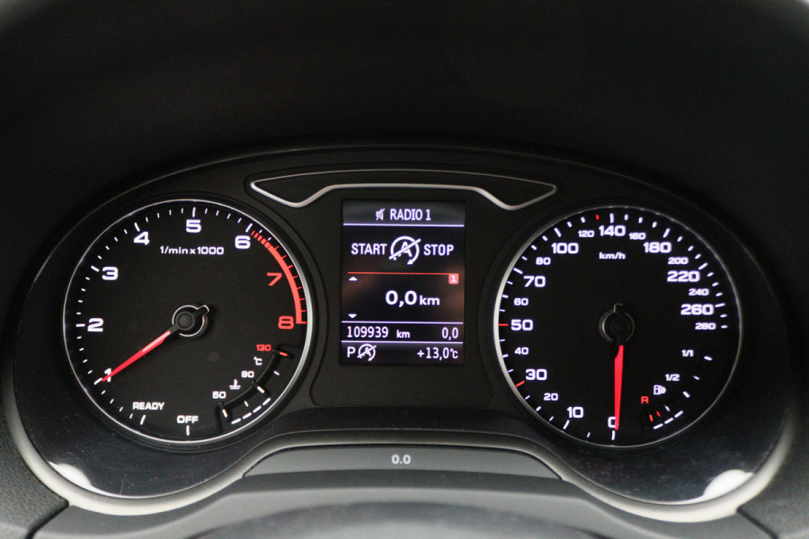 Audi A3 Limousine 35 TFSI CoD Sport S Line Edition Automaat LED, Navigatie, Climate, Cruise, PDC, 18"
