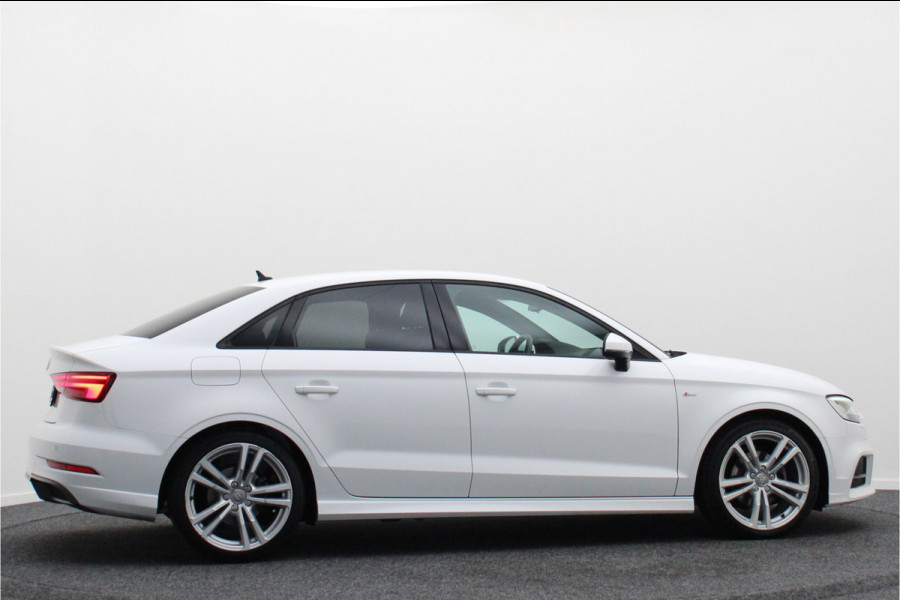 Audi A3 Limousine 35 TFSI CoD Sport S Line Edition Automaat LED, Navigatie, Climate, Cruise, PDC, 18"