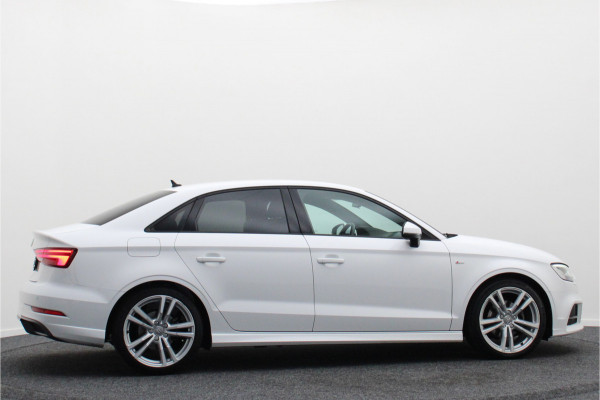Audi A3 Limousine 35 TFSI CoD Sport S Line Edition Automaat LED, Navigatie, Climate, Cruise, PDC, 18"