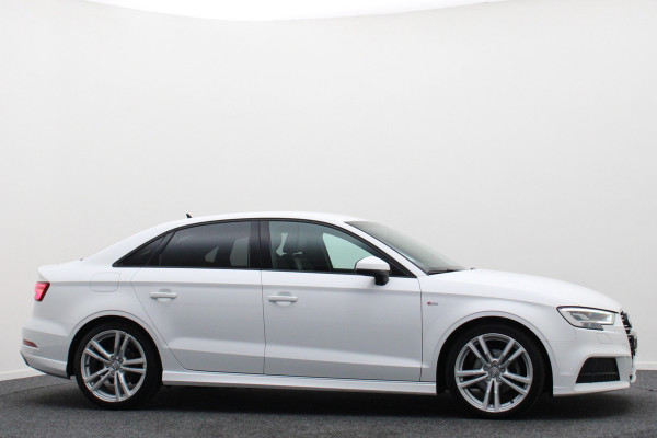 Audi A3 Limousine 35 TFSI CoD Sport S Line Edition Automaat LED, Navigatie, Climate, Cruise, PDC, 18"