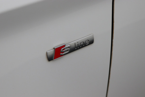 Audi A3 Limousine 35 TFSI CoD Sport S Line Edition Automaat LED, Navigatie, Climate, Cruise, PDC, 18"