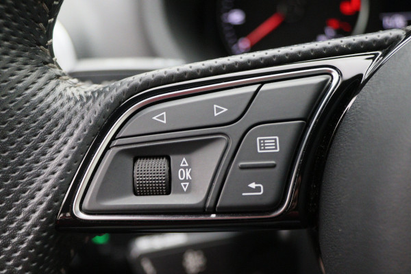 Audi A3 Limousine 35 TFSI CoD Sport S Line Edition Automaat LED, Navigatie, Climate, Cruise, PDC, 18"