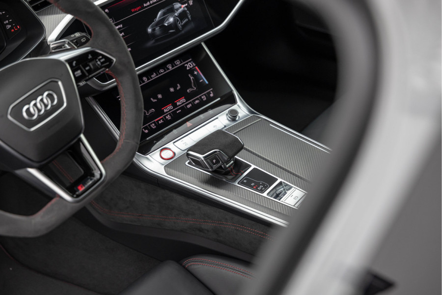 Audi RS6 Avant 4.0 TFSI 600pk Quattro Pano Keramisch B&O advanced Carbon HuD