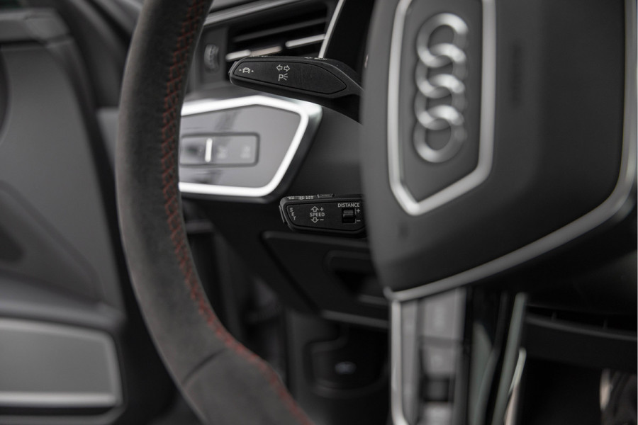 Audi RS6 Avant 4.0 TFSI 600pk Quattro Pano Keramisch B&O advanced Carbon HuD