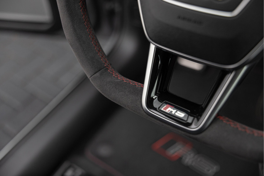 Audi RS6 Avant 4.0 TFSI 600pk Quattro Pano Keramisch B&O advanced Carbon HuD