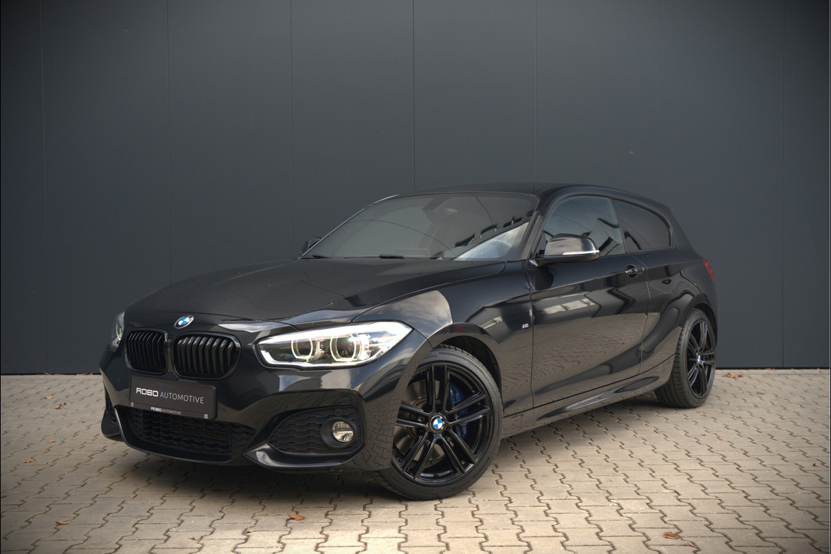 BMW 1-serie 118i High Executive M Sport | Stoelverwarming | Navigatie | Cruise Control | Keyless | LCI2 | Parkeersensoren | DAB | Shadow Line | M Sport Remmen | HIFI | LED BMW 1-serie 118i High Executive M Sport | Stoelverwarming | Navigatie | Cruise Control | Keyless | LCI2 | Parkeersensoren | DAB | Shadow Line | M Sport Remmen | HIFI | LED