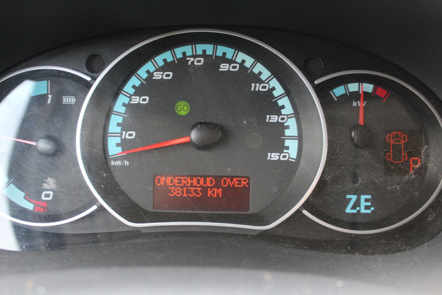 Renault Kangoo Z.E. 33 (incl. accu) ✓ koopaccu ✓ airco ✓ schuifdeur ✓navigatie