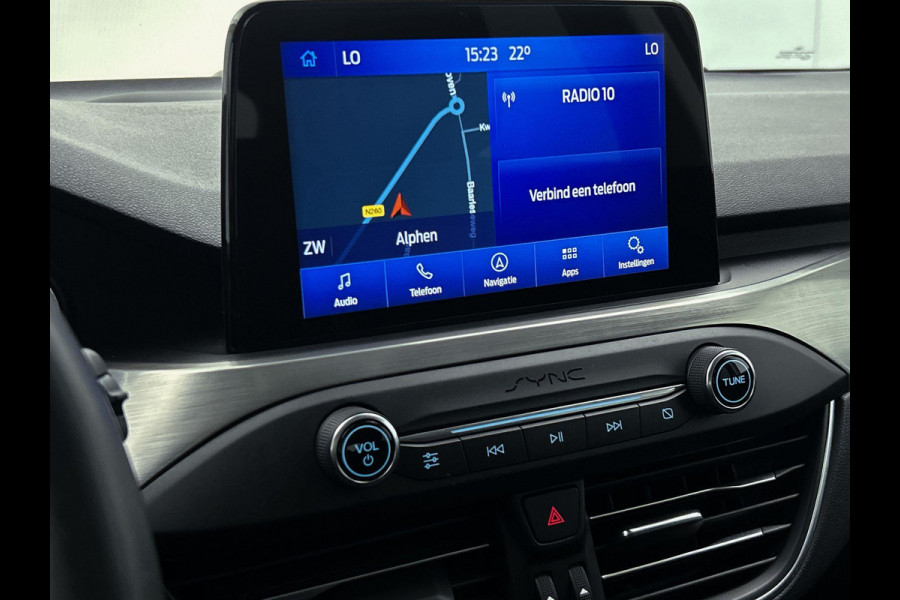 Ford Focus 1.0 EcoBoost Titanium Business (TREKHAAK AFNEEMBAAR, CARPLAY, STUUR/-STOELVERWARMING, CAMERA, B&O, ADAPTIVE CRUISE)