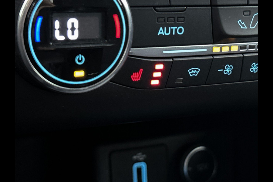 Ford Focus 1.0 EcoBoost Titanium Business (TREKHAAK AFNEEMBAAR, CARPLAY, STUUR/-STOELVERWARMING, CAMERA, B&O, ADAPTIVE CRUISE)
