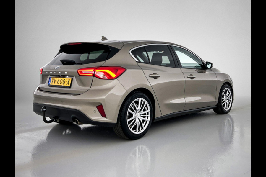 Ford Focus 1.0 EcoBoost Titanium Business (TREKHAAK AFNEEMBAAR, CARPLAY, STUUR/-STOELVERWARMING, CAMERA, B&O, ADAPTIVE CRUISE)