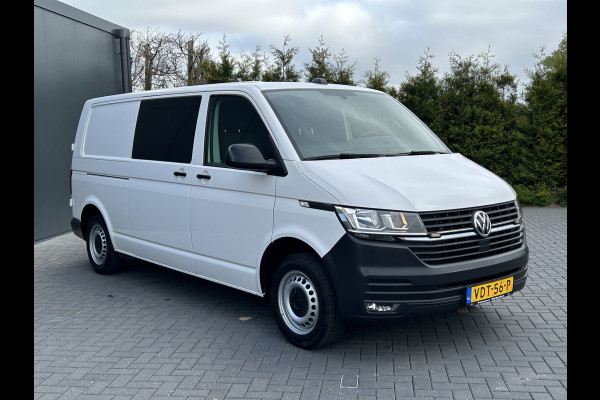 Volkswagen Transporter 2.0 TDI 150 PK AUTOMAAT 6.1 / L2H1 / DUBBEL CABINE / AIRCO / CRUISE / NAVI / TREKHAAK