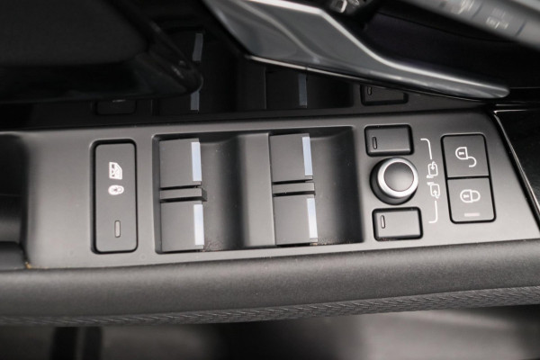 Land Rover Range Rover Evoque 1.5 P300e AWD Apple/Carplay Leder Camera