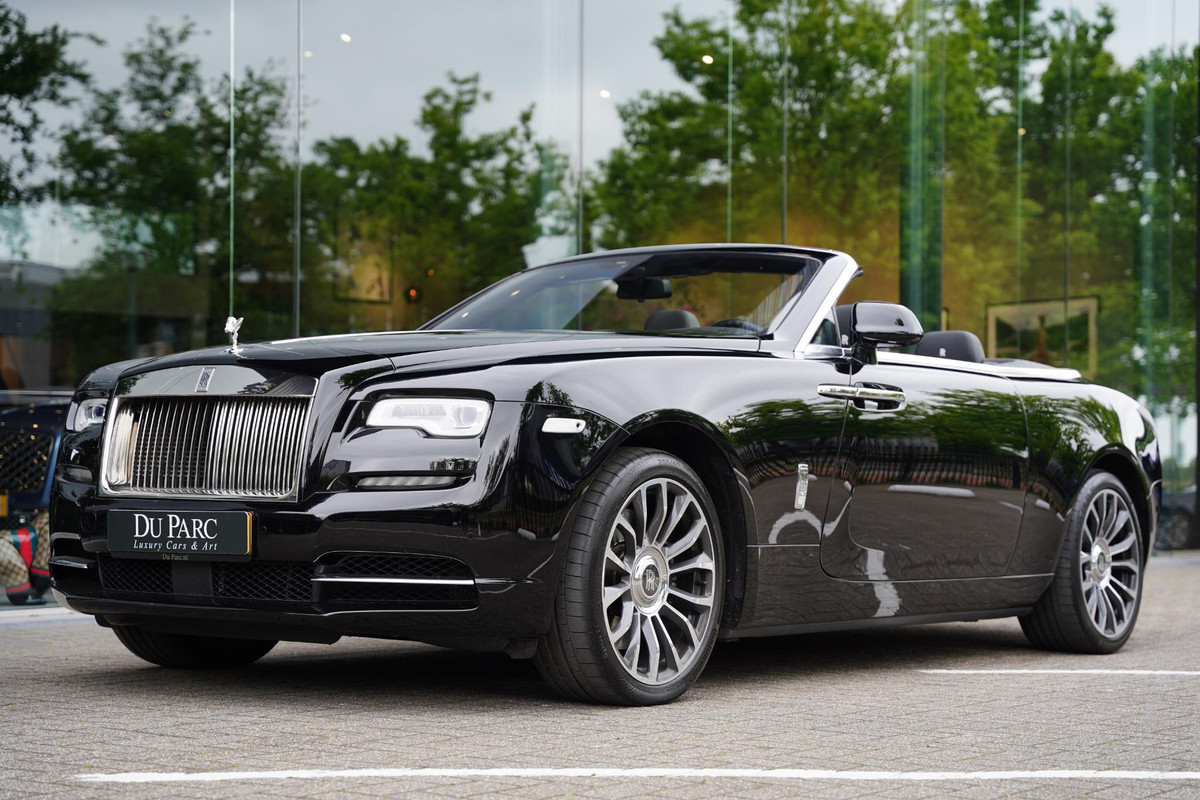 Rolls-Royce Dawn 6.6 V12 Bespoke Audio Head up Rolls-Royce Dawn 6.6 V12 Bespoke Audio Head up