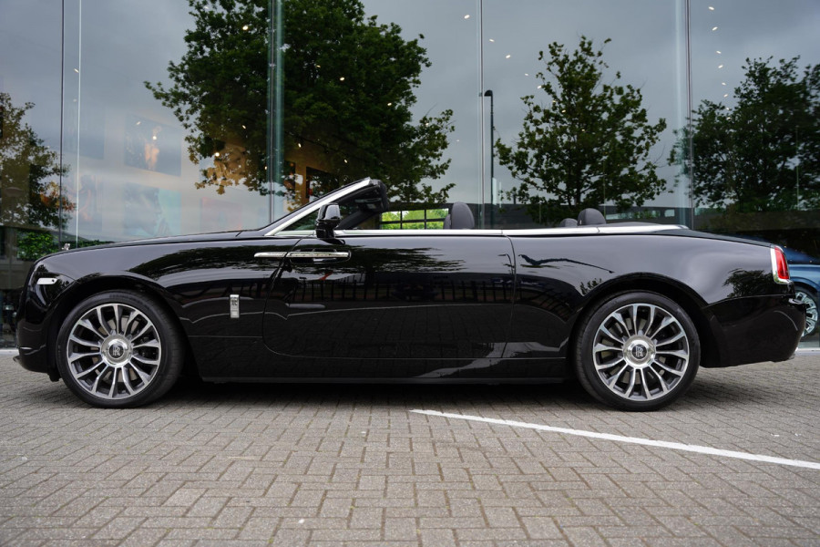 Rolls-Royce Dawn 6.6 V12 Bespoke Audio Head up