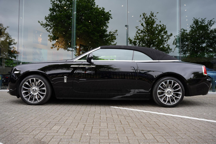 Rolls-Royce Dawn 6.6 V12 Bespoke Audio Head up