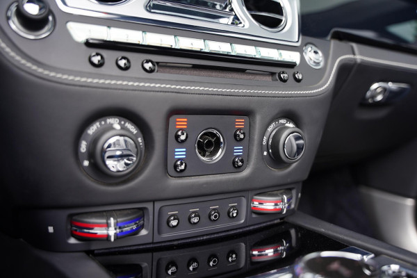 Rolls-Royce Dawn 6.6 V12 Bespoke Audio Head up