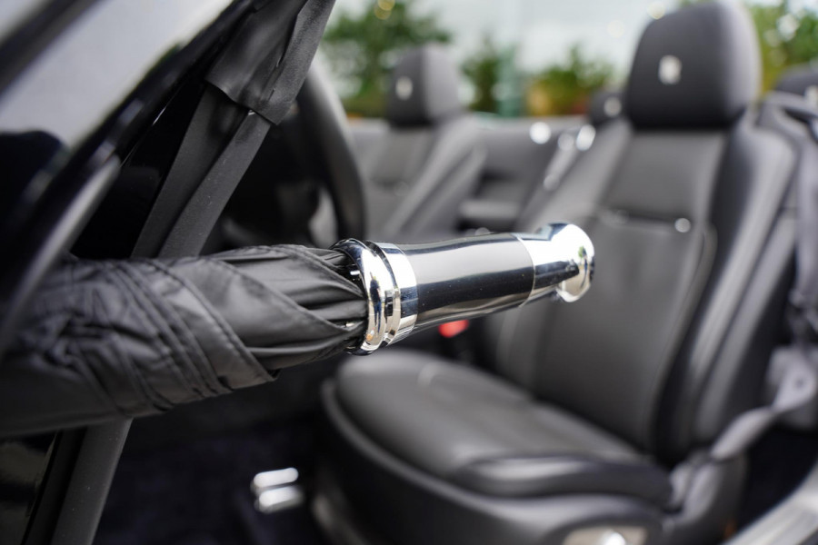 Rolls-Royce Dawn 6.6 V12 Bespoke Audio Head up