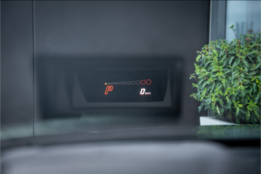 Lamborghini Urus 4.0 V8 - Akrapovic | Keramisch | Panorama | Xpel | B&O+ | Massage