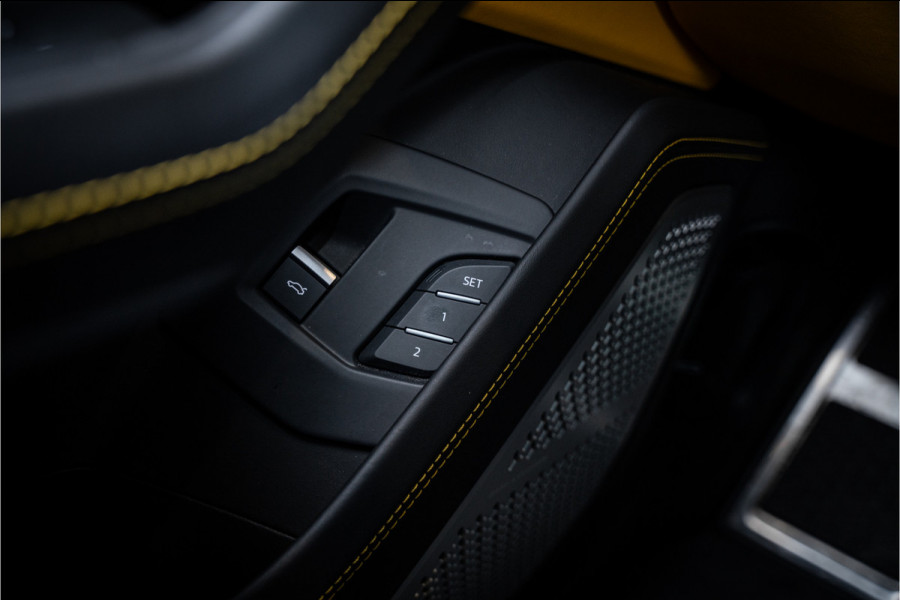 Lamborghini Urus 4.0 V8 - Akrapovic | Keramisch | Panorama | Xpel | B&O+ | Massage