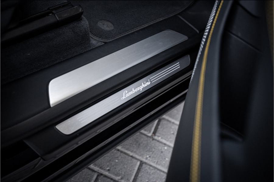 Lamborghini Urus 4.0 V8 - Akrapovic | Keramisch | Panorama | Xpel | B&O+ | Massage