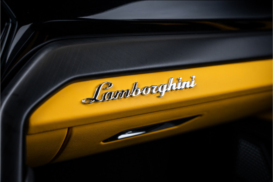 Lamborghini Urus 4.0 V8 - Akrapovic | Keramisch | Panorama | Xpel | B&O+ | Massage