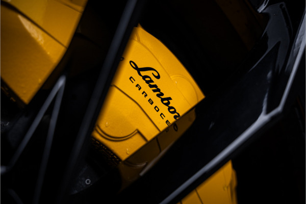 Lamborghini Urus 4.0 V8 - Akrapovic | Keramisch | Panorama | Xpel | B&O+ | Massage