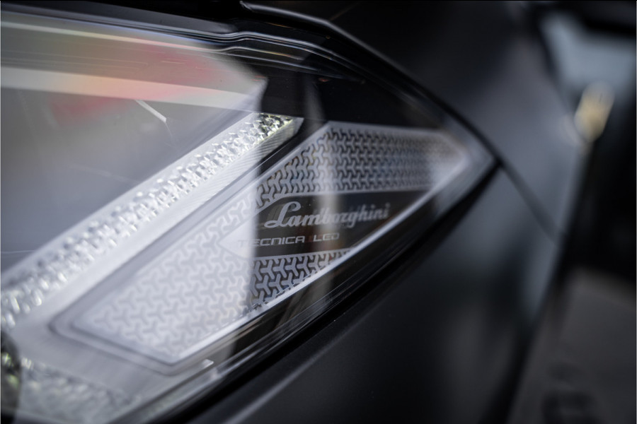Lamborghini Urus 4.0 V8 - Akrapovic | Keramisch | Panorama | Xpel | B&O+ | Massage