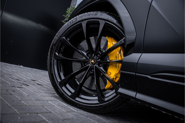 Lamborghini Urus 4.0 V8 - Akrapovic | Keramisch | Panorama | Xpel | B&O+ | Massage