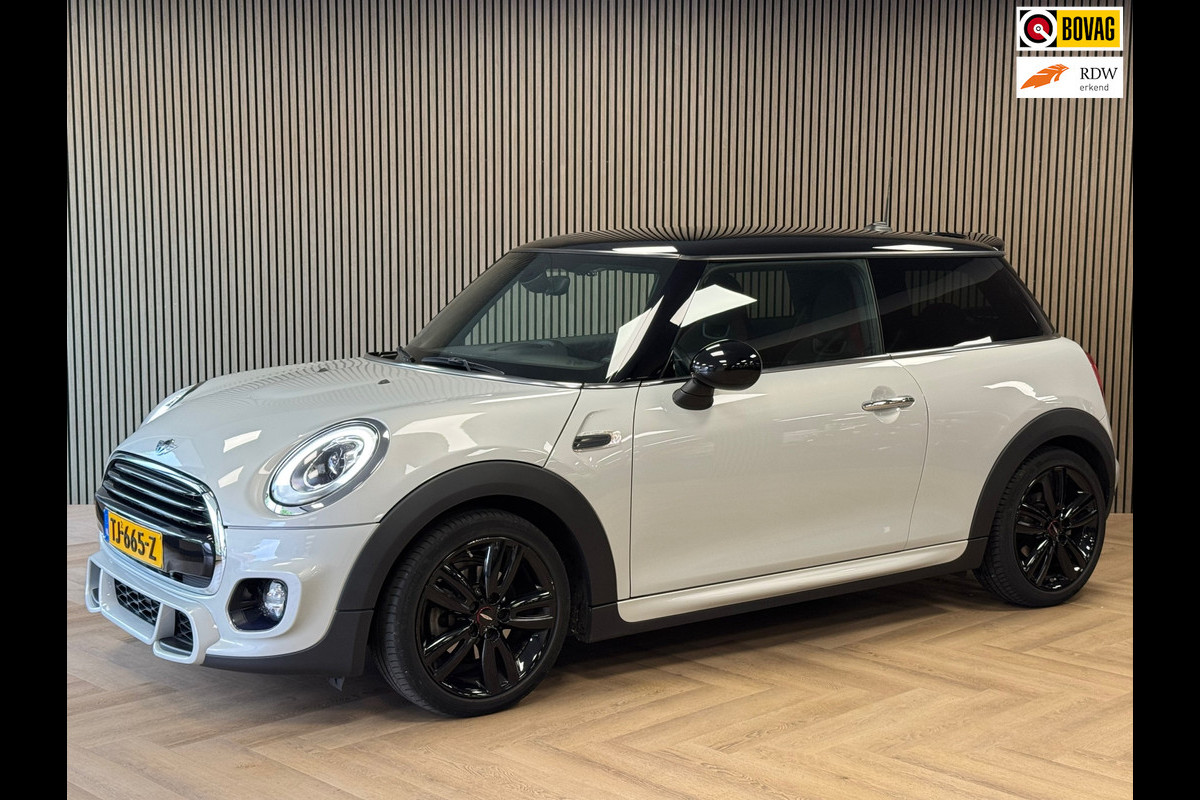 MINI Mini 1.5 Cooper JOHN COOPER WORKS EDITION AUT. NAVIGATIE PDC CRUISE APPLE CARPLAY STOELVERWARMING AIRCO START/STOP MINI Mini 1.5 Cooper JOHN COOPER WORKS EDITION AUT. NAVIGATIE PDC CRUISE APPLE CARPLAY STOELVERWARMING AIRCO START/STOP
