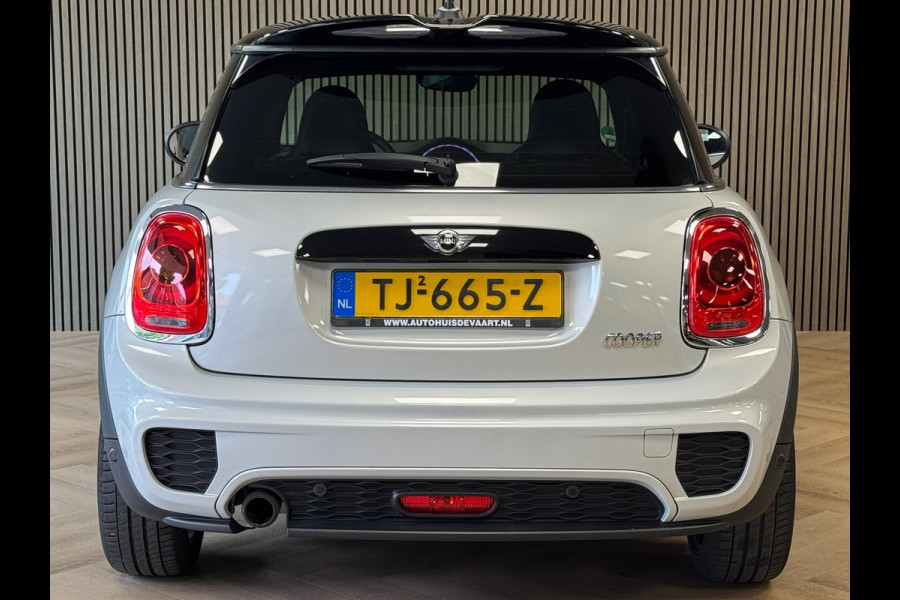 MINI Mini 1.5 Cooper JOHN COOPER WORKS EDITION AUT. NAVIGATIE PDC CRUISE APPLE CARPLAY STOELVERWARMING AIRCO START/STOP