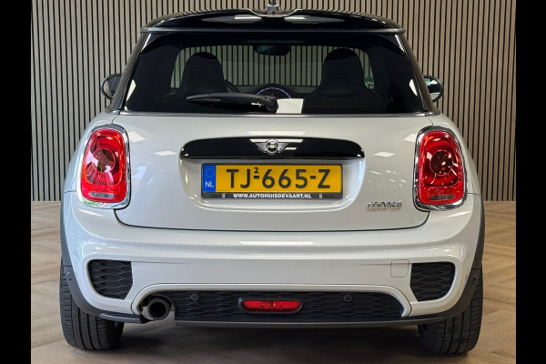MINI Mini 1.5 Cooper JOHN COOPER WORKS EDITION AUT. NAVIGATIE PDC CRUISE APPLE CARPLAY STOELVERWARMING AIRCO START/STOP