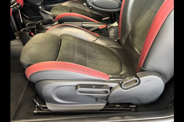 MINI Mini 1.5 Cooper JOHN COOPER WORKS EDITION AUT. NAVIGATIE PDC CRUISE APPLE CARPLAY STOELVERWARMING AIRCO START/STOP