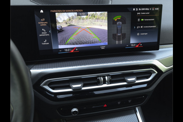 BMW 3 Serie Touring 330e M-Sport - ACC - Trekhaak - Hifi - Stuurwiel verwarmd - Camera