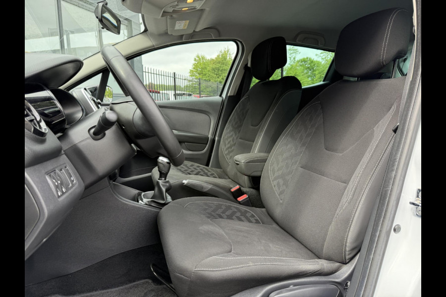 Renault Clio 0.9 TCe Limited Navi,Airco,Cruise,PDC,Bluetooth,Elek ramen,Lm velgen,Keyless,N.A.P,APK tot 06-2026