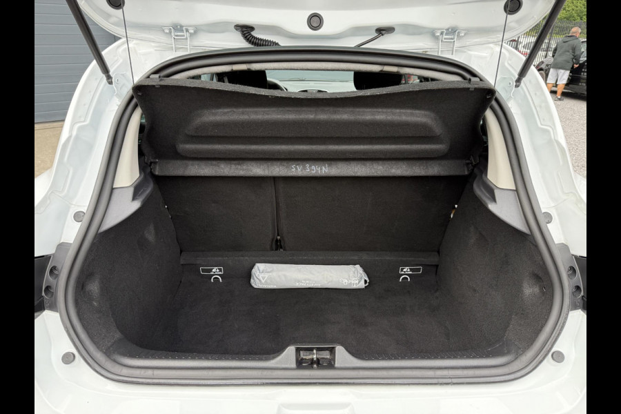 Renault Clio 0.9 TCe Limited Navi,Airco,Cruise,PDC,Bluetooth,Elek ramen,Lm velgen,Keyless,N.A.P,APK tot 06-2026