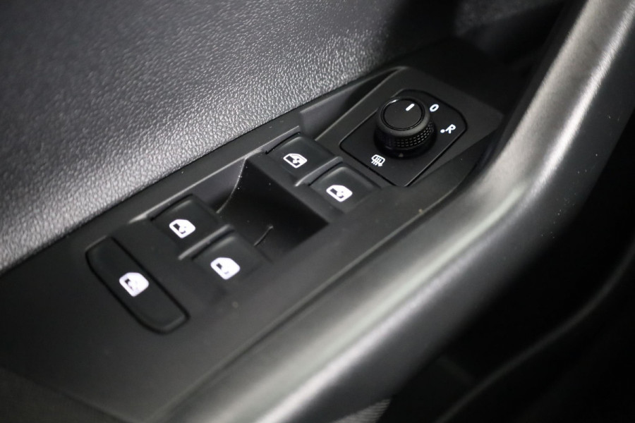 Volkswagen Polo 1.0 TSI Life 95 pk | Verlengde garantie | Navigatie via App | Adaptieve cruise control | LED koplampen | Apple Carplay/Android Auto |