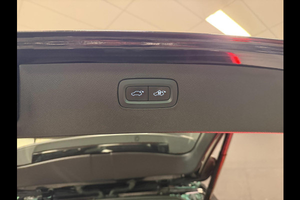 Volvo XC90 2.0 T8 Recharge AWD Inscription Expression PANO/LEDER/DAB/LED/H-KARDON/7ZITS///