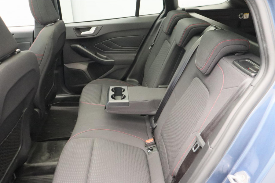 Ford FOCUS Wagon 1.0 EcoBoost *ST Line* Pano/dak Elektrische/Trekhaak 1e Eigenaar