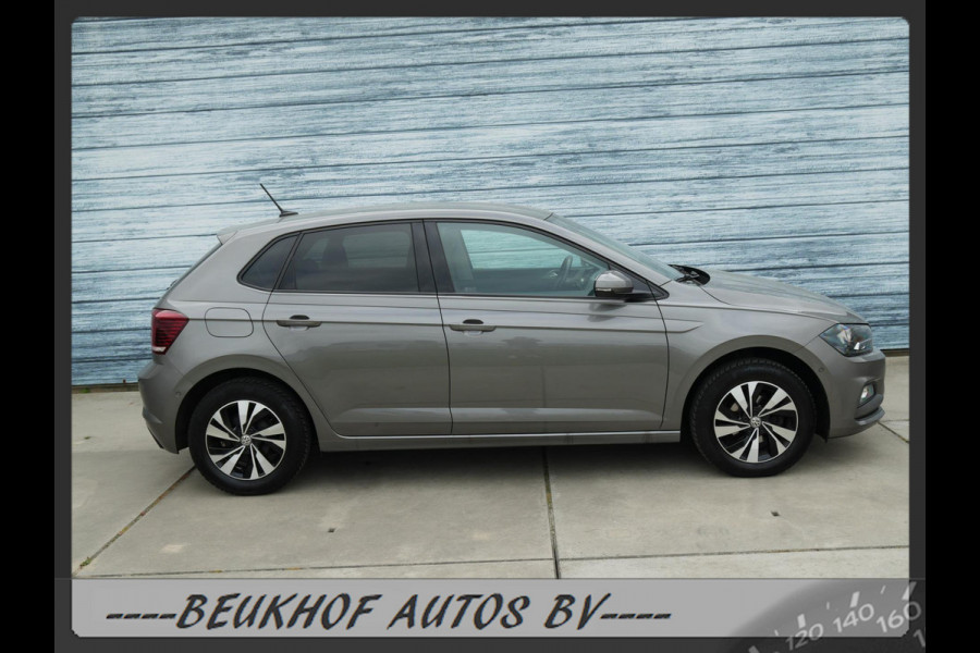 Volkswagen Polo 1.0 TSI Business Automaat Velgen Parkeersensoren