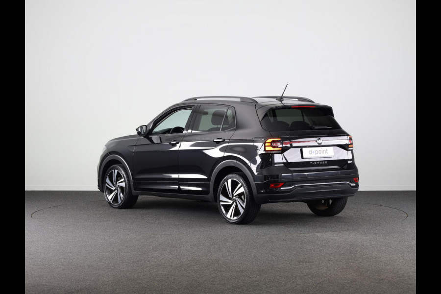 Volkswagen T-Cross 1.0 TSI R-Line 110 pk Automaat (DSG) | Navigatie | Parkeersensoren | Adaptieve cruise control | Autom. airco | Stoelverwarming | Digitaal instrumentenpaneel |