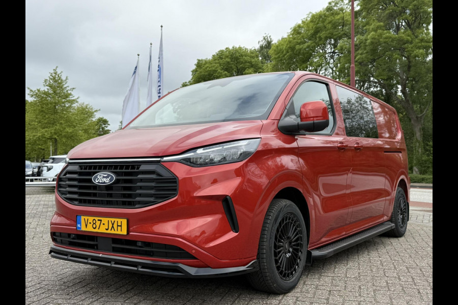 Ford Transit Custom 300 2.0 TDCI L2H1 Limited DC | SCI | 136pk | Artisan Red | Dubbele Cabine | Trekhaak | Dubbele Schuifdeur | Bijrijdersstoel | Sidesteps | Bumperpakket | Zwarte velgen  | Stoelverwarming | Camera