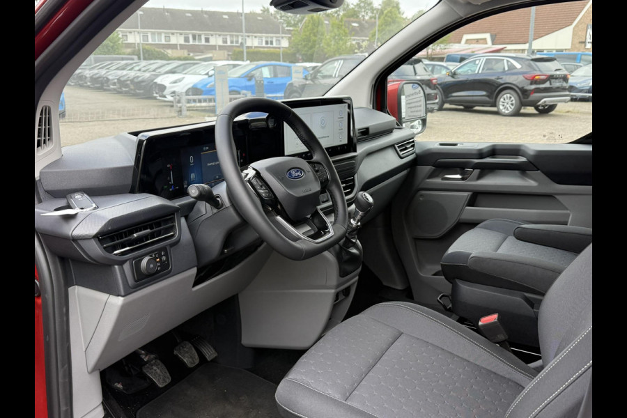 Ford Transit Custom 300 2.0 TDCI L2H1 Limited DC | SCI | 136pk | Artisan Red | Dubbele Cabine | Trekhaak | Dubbele Schuifdeur | Bijrijdersstoel | Sidesteps | Bumperpakket | Zwarte velgen  | Stoelverwarming | Camera