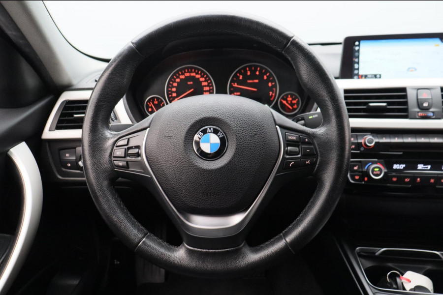 BMW 3 Serie 318i Corporate Lease High Executive *Automaat* Origineel Nederlands Camera Leder Stoelverwarming