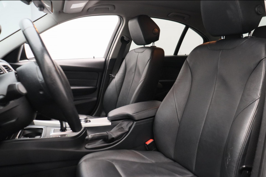 BMW 3 Serie 318i Corporate Lease High Executive *Automaat* Origineel Nederlands Camera Leder Stoelverwarming
