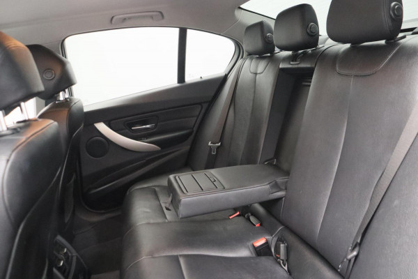 BMW 3 Serie 318i Corporate Lease High Executive *Automaat* Origineel Nederlands Camera Leder Stoelverwarming