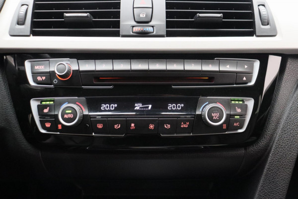 BMW 3 Serie 318i Corporate Lease High Executive *Automaat* Origineel Nederlands Camera Leder Stoelverwarming