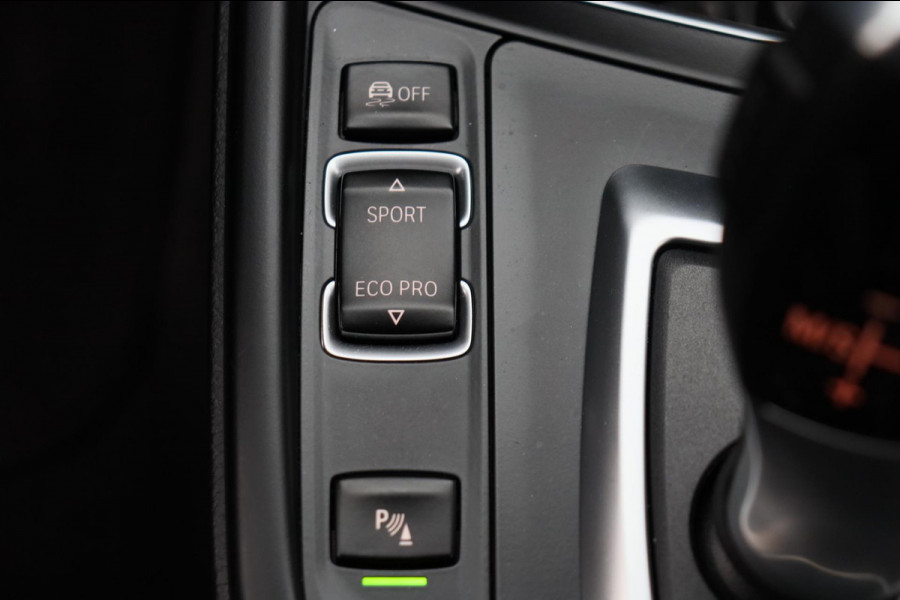 BMW 3 Serie 318i Corporate Lease High Executive *Automaat* Origineel Nederlands Camera Leder Stoelverwarming