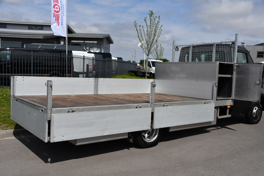 Iveco 40C18 Daily DL L4 Openlaadbak Camera, Cruise, LED, Carplay, 180PK, 3500kg Trekhaak, Clima, Automaat, Uniek! Chassis