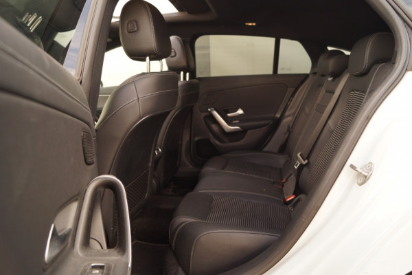 Mercedes-Benz CLA-Klasse Shooting Brake 180d Automaat Business Solution Progressive -PANO-